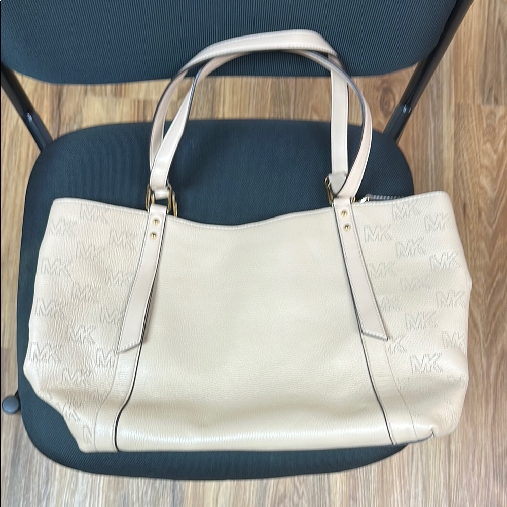 Michael Kors Cream Tote Bag